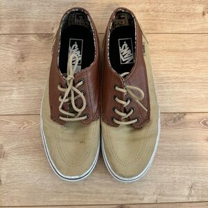 VANS Men's Authentic Shoe